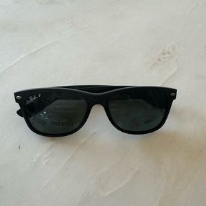 Polarized Ray bans!